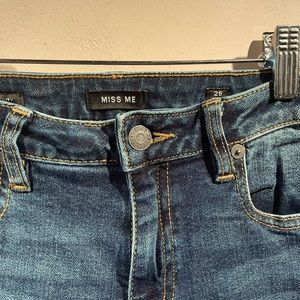 Miss Me Skinny Jeans size 26